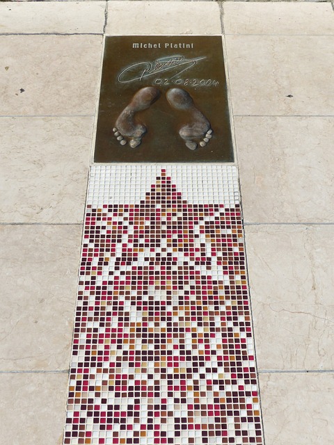 特朗普的最 特朗普的最