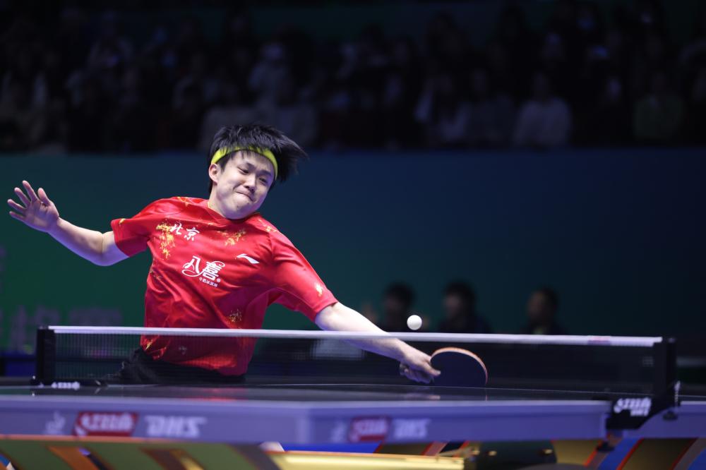 伺机而动 伺机而动